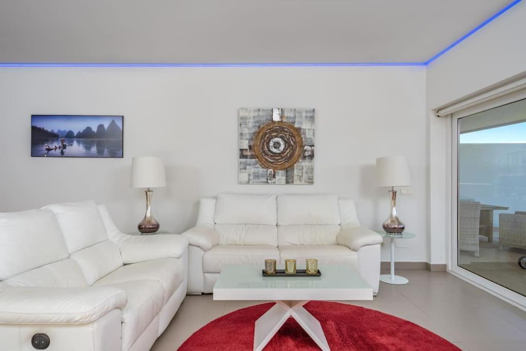 Sunny Terrace With Jacuzzi In El Higueron By Costarentals - Ref 26 Benalmádena