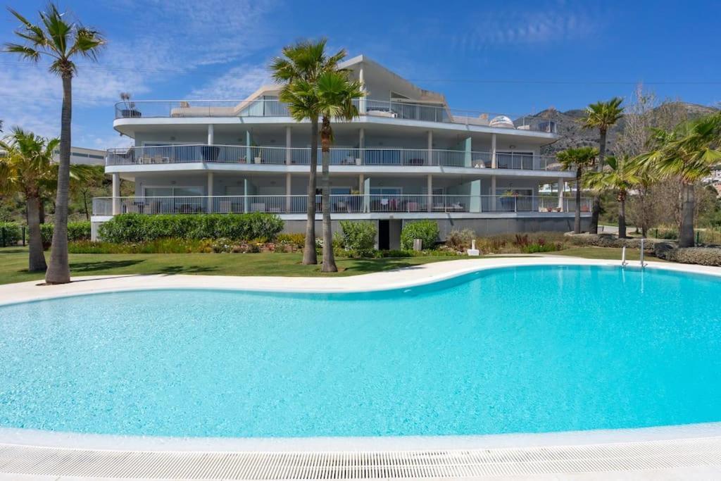 Sunny Terrace With Jacuzzi In El Higueron By Costarentals - Ref 26 Lejlighed Benalmádena