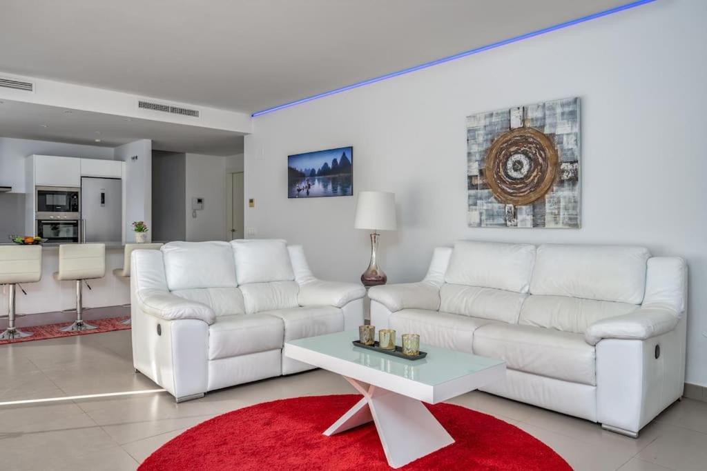 Sunny Terrace With Jacuzzi In El Higueron By Costarentals - Ref 26 Lejlighed Benalmádena